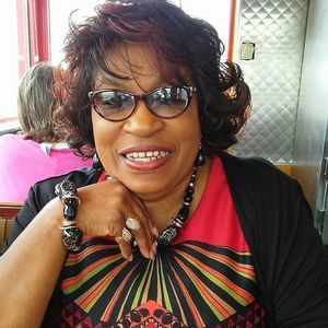 Meet your Posher, Pauline